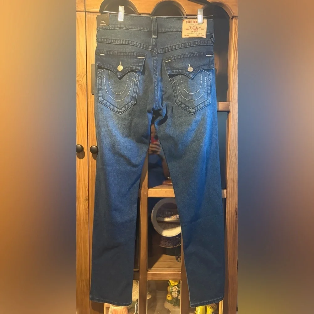 True Religion Geno Relaxed Slim Jeans - Big Tab Flap NWT 32x32